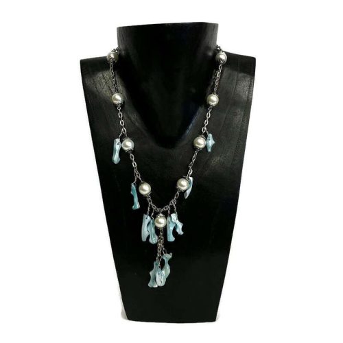 Nyaklánc, női, fehér gyöngy világoskék kagylóval