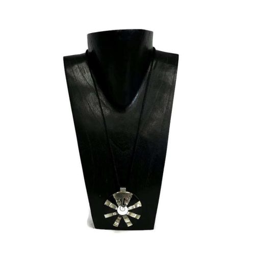 Nyaklánc, női, kagyló és műgyanta medállal 5.