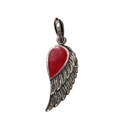 Kézzel készült ezüst angyalszárny medál piros korallal