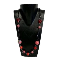 Nyaklánc, női, fa golyók, üveg szívecskével