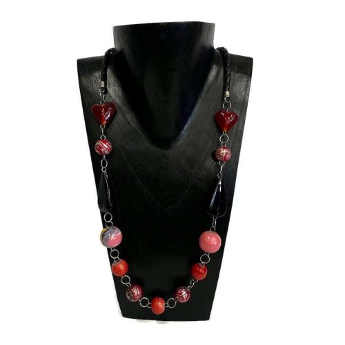 Nyaklánc, női, fa golyók, üveg szívecskével