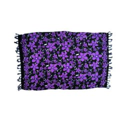 Sarong fekete alapon lila virágos