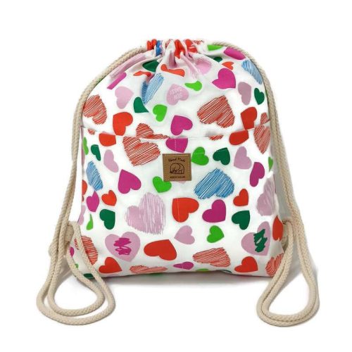 Utcai tornazsák, fehér alapon színes szíves