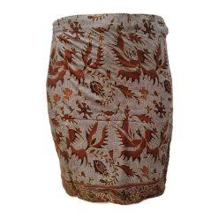 Lapszoknya rövid, sötétbarna madaras díszcsíkkal