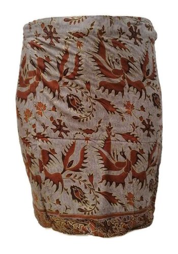 Lapszoknya rövid, sötétbarna madaras díszcsíkkal