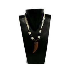 Nyaklánc, női, fa, fog alakú medállal