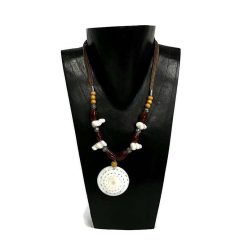   Nyaklánc, női, kagyló medállal, kagyló formájú üveg gyönggyel