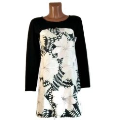 UDG hosszú fekete ujjú, nagy virágos ruha