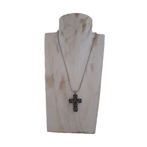 Kereszt medál – csiszolt, szögletes kristályüvegből, hamuszürke