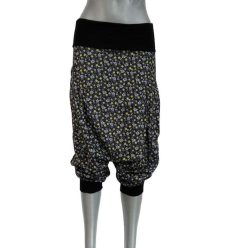 Zsebes 2in1 nadrág fekete, apró virággal