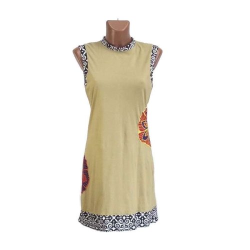 UDG rövid ruha, homokszínű oldalán mandalával