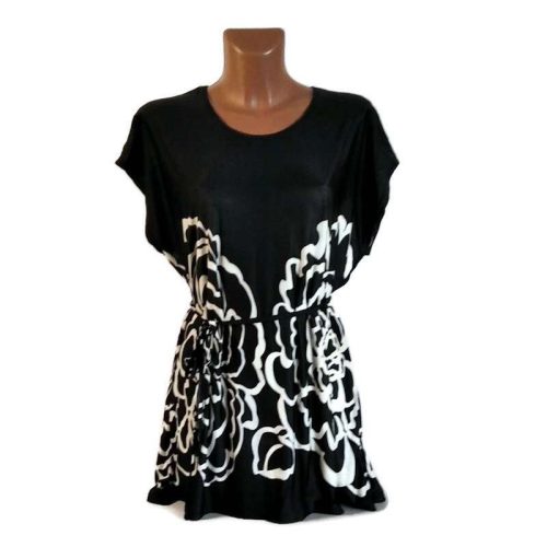 Női felső fekete, fehér virággal