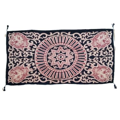 Thai kendő, sötétkék-piros-fehér, oroszlánokkal a sarkaiban