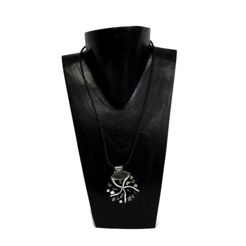 Nyaklánc, női, kagyló és műgyanta medállal 3.