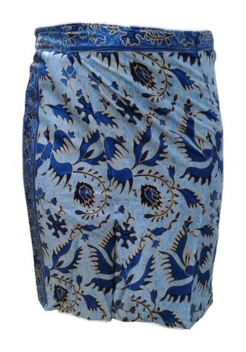 Lapszoknya rövid, kék madaras