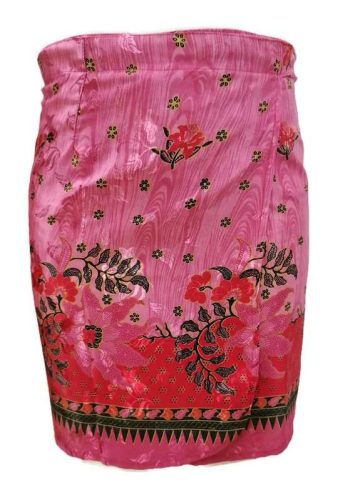 Lapszoknya rövid, virágos rózsaszín alul díszsáv