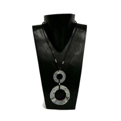 Nyaklánc, női, fa alapon kagylós körös medál