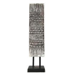 Fa panel, sötétbarna antikolt "M"